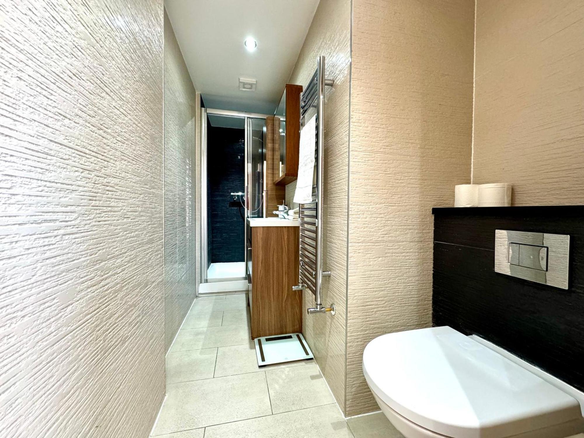 Chic 1 Bedroom Apartment Central London By Wild Екстериор снимка